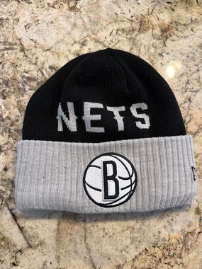 New Era Brooklyn Nets Black and Gray Cuffed Knit Beanie